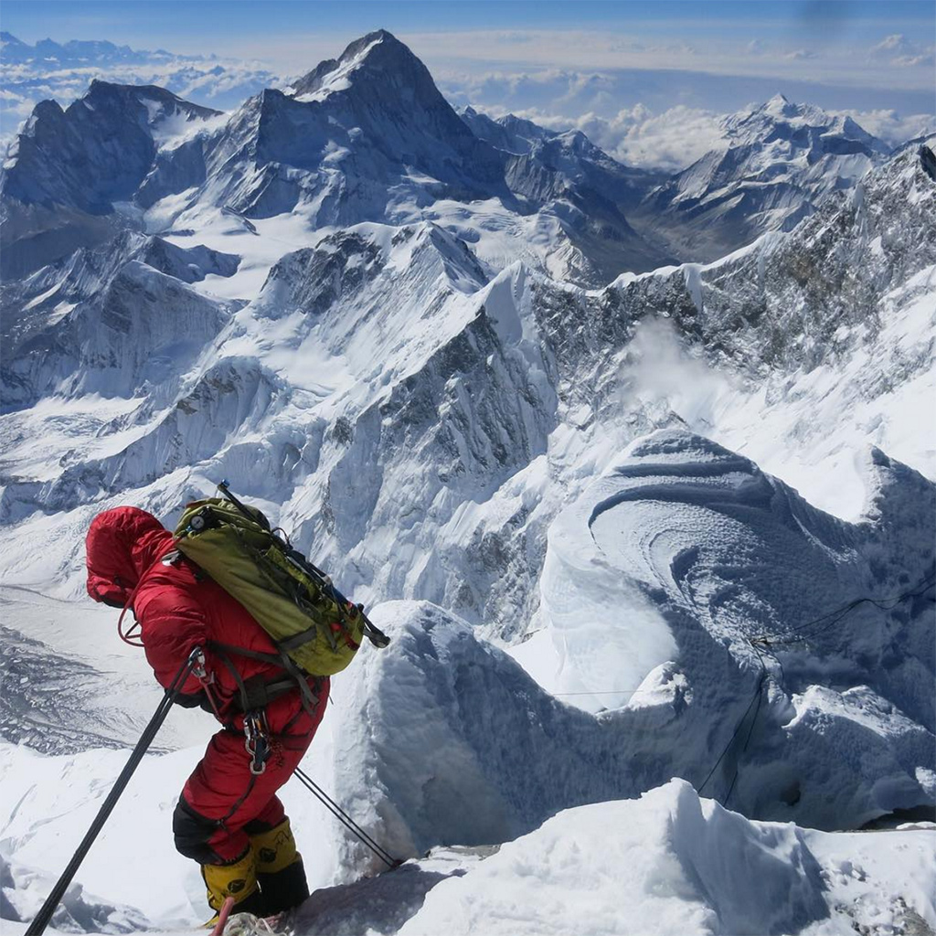 Eddie Bauer brings Snapchat followers to Mt. Everest with real-time ...