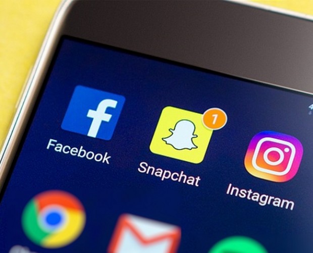 Younger audiences in the UK are moving away from Facebook at increasing rates, says eMarketer